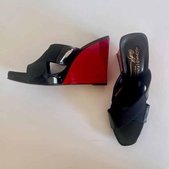 Donald Pliner Ishi Black/Red Patent Leather Elastic Strap Wedge Sandals 8.5M - Picture 6 of 16